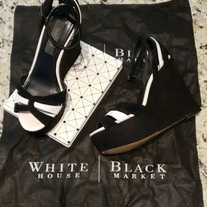 White House Black Market Beautiful Wedges Suede